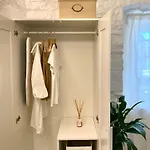 L Essenziale A Apartament