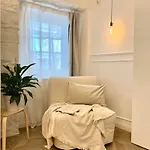 Apartament L Essenziale A Triest