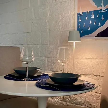 L Essenziale A * ترييستي